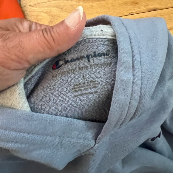 Boys sweatshirt lot size Lg - Picture 4 of 7